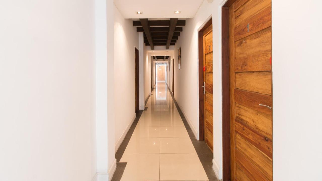 Westgate Hotel Laoag Extérieur photo